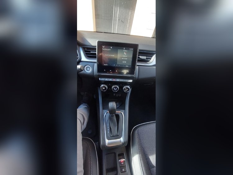 Renault Captur 1.3 TCE 140CV foto 6